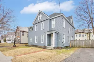 40 Laurel St, Holyoke, MA 01040 - Photo 2