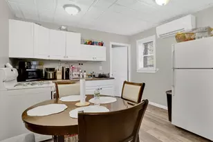 40 Laurel St, Holyoke, MA 01040 - Photo 28