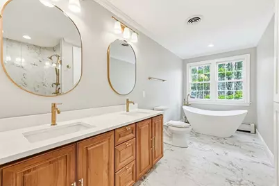 2 Fieldstone Dr, Westport, MA 02790 - Photo 20