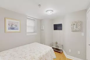 130 G St, Boston, MA 02127 - Photo 8