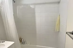 1027 Commonwealth Ave, Boston, MA 02215 - Photo 8