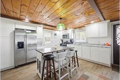 2 Wright Blvd, Lakeville, MA 02347 - Photo 4