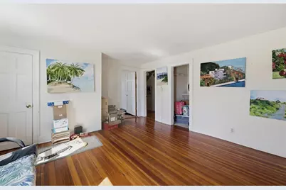 128 West St, Hadley, MA 01035 - Photo 24