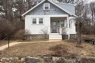 319 W, Reading, MA 01867 - Photo 2