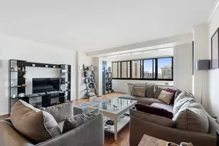 2 Hawthorne Pl, Boston, MA 02114 - Photo 1