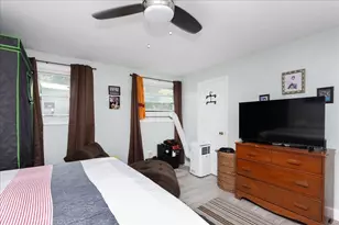 945 Riverside Dr, Methuen, MA 01844 - Photo 18