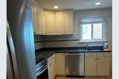 19 Highland Ave #19, Watertown, MA 02472 - Photo 4