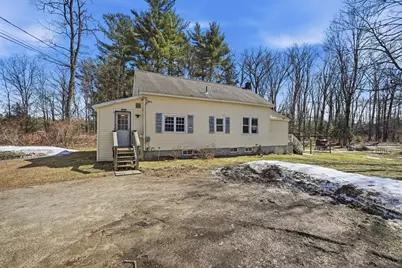 5 Torrey St, Easthampton, MA 01027 - Photo 1