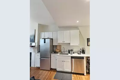 23 Garrison Rd #2F, Brookline, MA 02445 - Photo 2