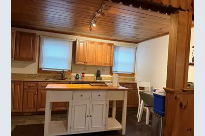 28 Quissett Rd #B, Mendon, MA 01756 - Photo 2