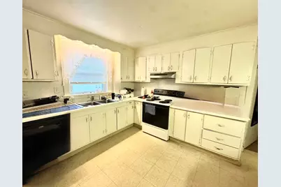 36 Hollace St #1, Waltham, MA 02453 - Photo 14