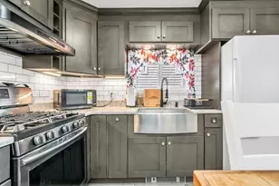 116 Weare St, Lawrence, MA 01843 - Photo 4