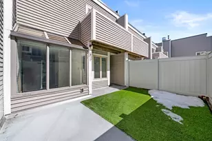 10 Fresh Pond Pl, Cambridge, MA 02138 - Photo 16