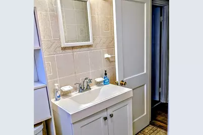 5 Clarendon Rd, Auburn, MA 01501 - Photo 8