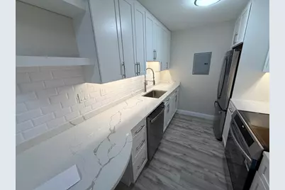 566 Commonwealth Ave #308, Boston, MA 02215 - Photo 10