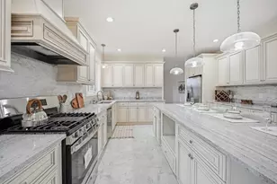 110 Crystal Brook Dr, Springfield, MA 01118 - Photo 16