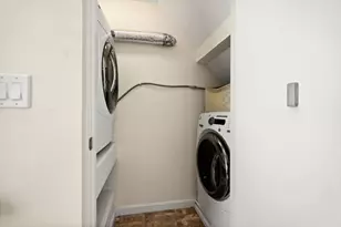 143 Burrill St, Swampscott, MA 01907 - Photo 14