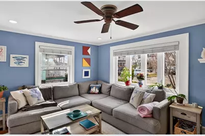 38 Saunders St, Weymouth, MA 02191 - Photo 8