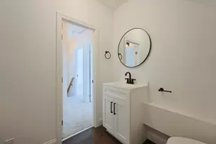 21 Irving St, Bellingham, MA 02019 - Photo 20