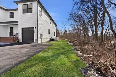 142 Fisher St #B, Attleboro, MA 02703 - Photo 2