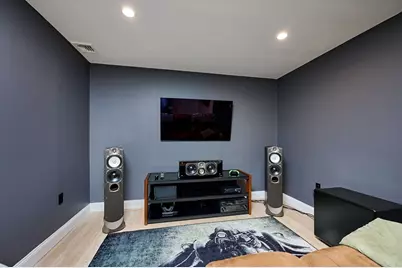 1 Second Ave, Easthampton, MA 01027 - Photo 26