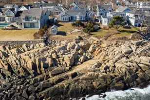 15 Beach St, Rockport, MA 01966 - Photo 1