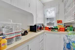 35-37 Narragansett St, Springfield, MA 01107 - Photo 14