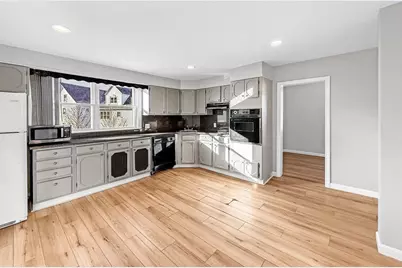 26 Tapley Ave, Revere, MA 02151 - Photo 8