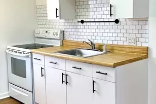 8-R North St, Plymouth, MA 02360 - Photo 4