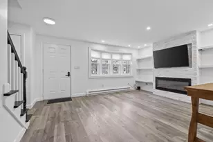 15 Cedar Square, Millis, MA 02054 - Photo 6