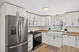 3 Januit St, Sandwich, MA 02563 - Photo 8