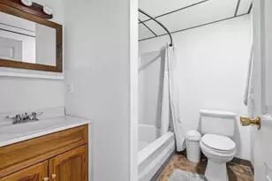 101 Audreys Ln, Barnstable, MA 02648 - Photo 14