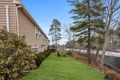 129 Oak Ridge Dr, Ayer, MA 01432 - Photo 4