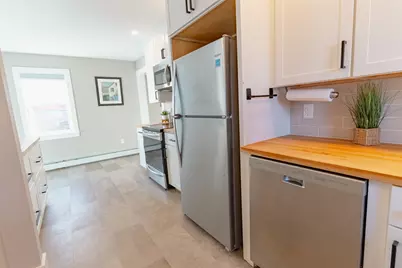 20 Lincoln Ct, Amesbury, MA 01913 - Photo 6