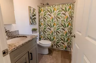 20 Lincoln Ct, Amesbury, MA 01913 - Photo 2