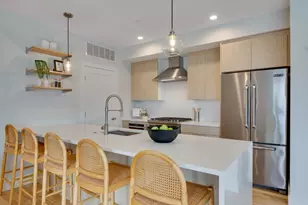 165-167 Bowen St, Boston, MA 02127 - Photo 10