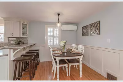 24 Crestwood Circle, Norwood, MA 02062 - Photo 6