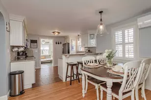 24 Crestwood Cir, Norwood, MA 02062 - Photo 2