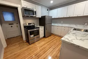 15 Lynde St, Salem, MA 01970 - Photo 2