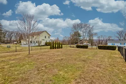 48 Mountain Ave, West Springfield, MA 01089 - Photo 36