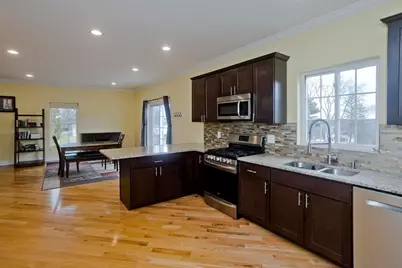 48 Mountain Ave, West Springfield, MA 01089 - Photo 16