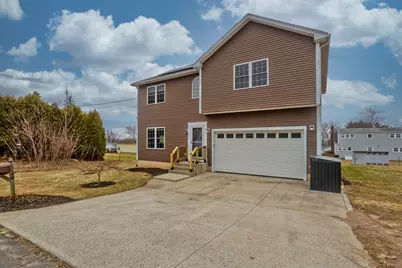 48 Mountain Ave, West Springfield, MA 01089 - Photo 2