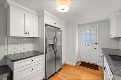 72 Village Street, Marblehead, MA 01945 - Photo 8