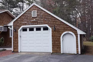 33 Warren Ave, Middleborough, MA 02346 - Photo 2