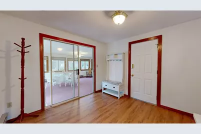 33 Warren Ave, Middleborough, MA 02346 - Photo 12