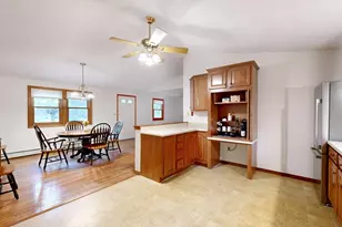 33 Warren Ave, Middleborough, MA 02346 - Photo 8