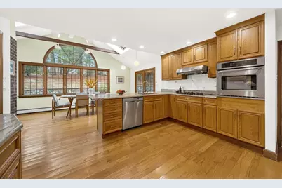 15 Spring Valley Rd, Belmont, MA 02478 - Photo 8