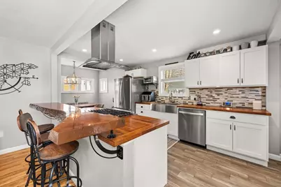 82 Canton, Stoughton, MA 02072 - Photo 2