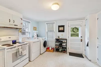 3 S Oxford Rd, Millbury, MA 01527 - Photo 10