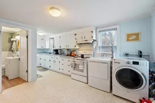 3 S Oxford Rd, Millbury, MA 01527 - Photo 8